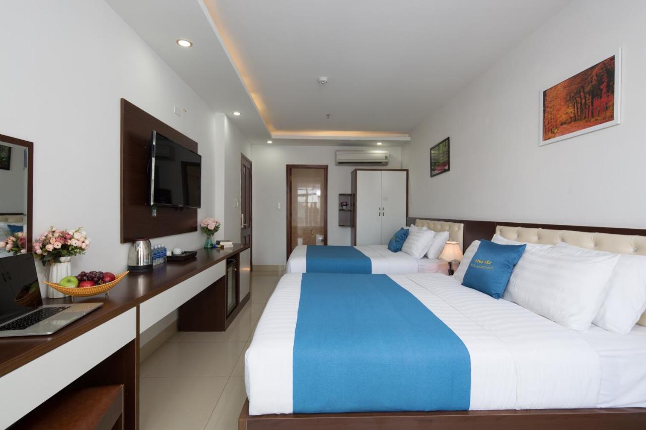 Dong Bac Hotel Da Nang Exterior foto